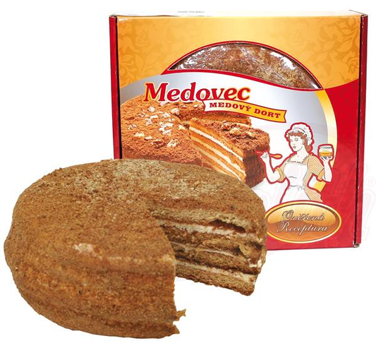 Gâteau "Medovik" fourré de crème - goût lait concentré sucré