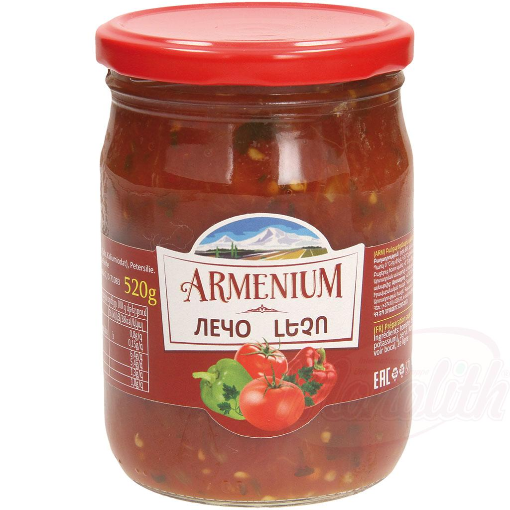 Préparation de tomates avec poivrons Letscho